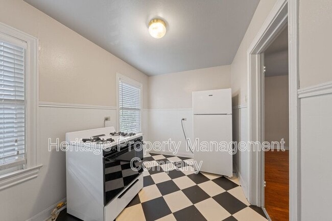 Building Photo - 109 W Norwood Ct