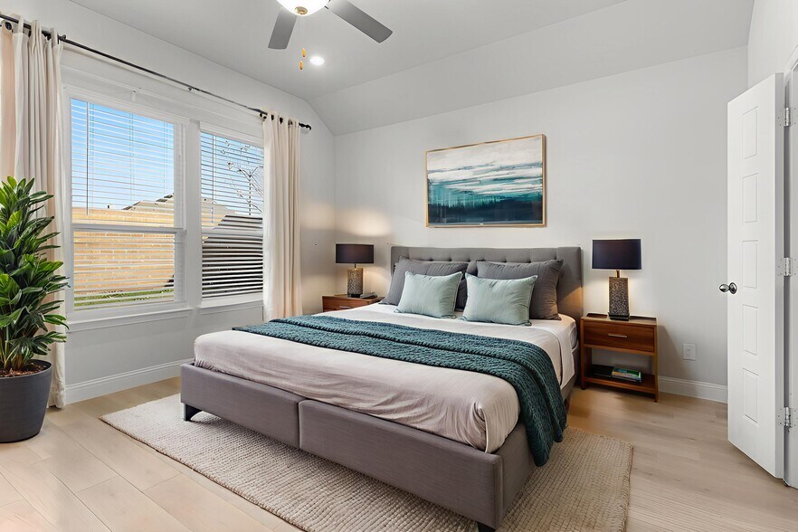 Building Photo - 4117 Mockingbird Ln