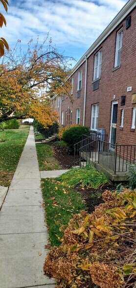 Building Photo - 310 Ashby St