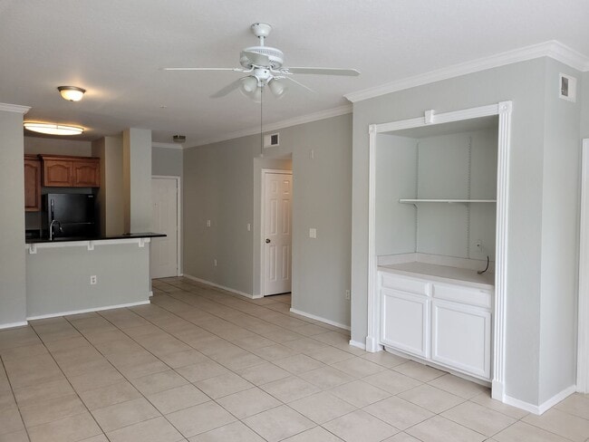 Building Photo - Freshly Updated 3 bedroom 2 bath at The Ma...