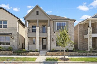 Building Photo - 1814 Waterwalk Dr