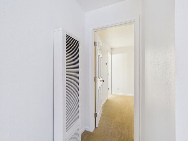 Building Photo - Upstairs 1 bedroom condo now available at Cypress Park