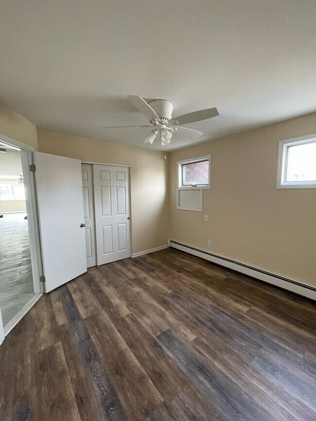 Building Photo - 17 E 52nd St