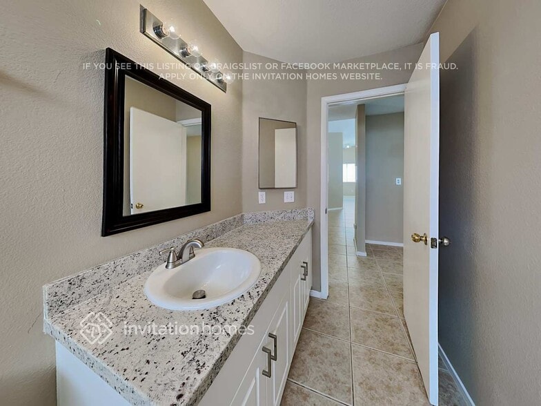 Building Photo - 5227 Nest Ct