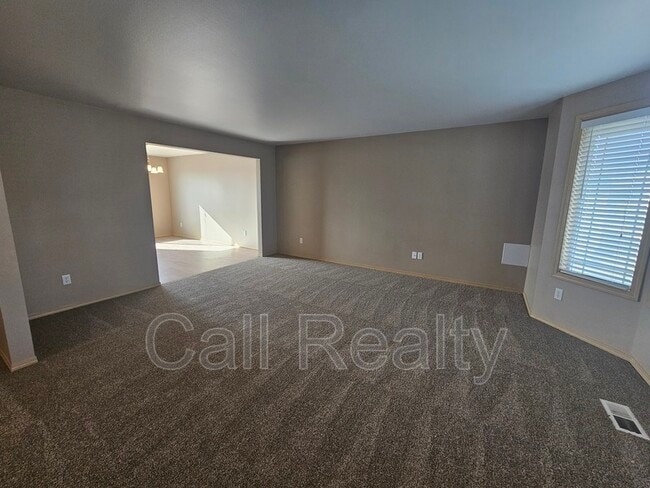 Building Photo - 7016 S Lucas St
