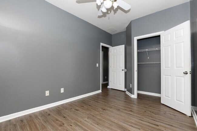 Building Photo - 2871 Cross Creek Dr