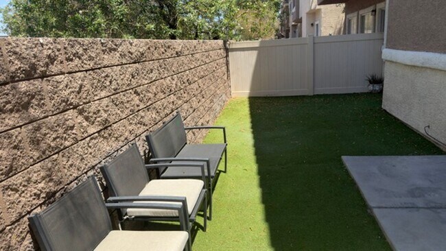 Building Photo - 1286 Capital Gains Dr