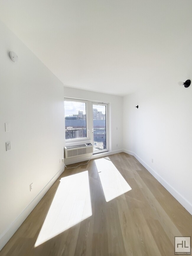 Building Photo - President Street / Spacious Crown Heights ...