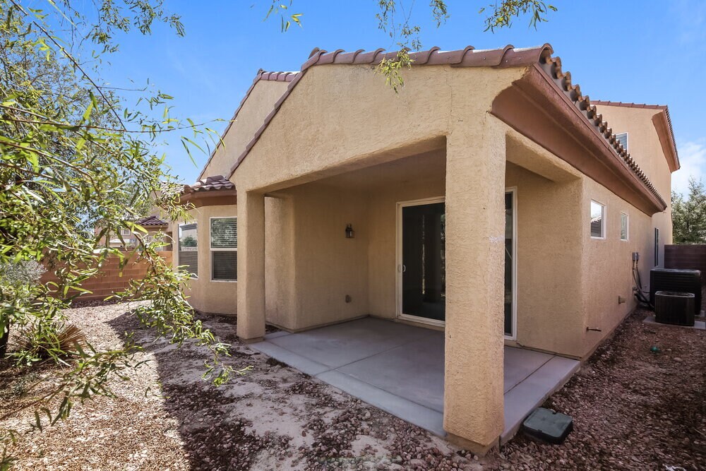 Building Photo - 6450 Button Quail St