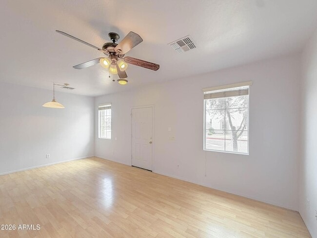 Building Photo - 5216 W Albeniz Pl