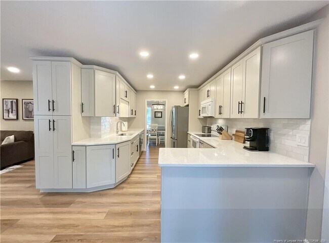 Building Photo - 259 Sandpiper Dr