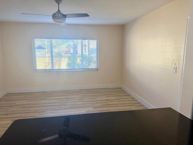 Building Photo - 2230 NE 56th Pl