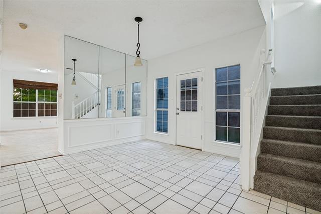 Building Photo - 1333 Maywood Ct