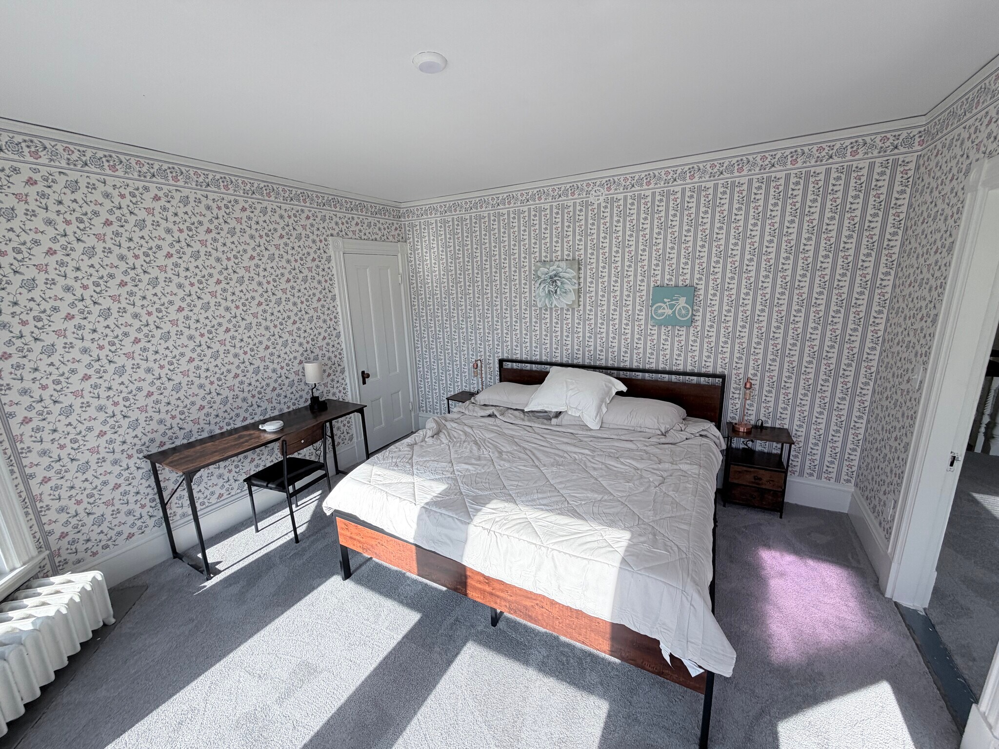 Building Photo - 16 Parkview Ave