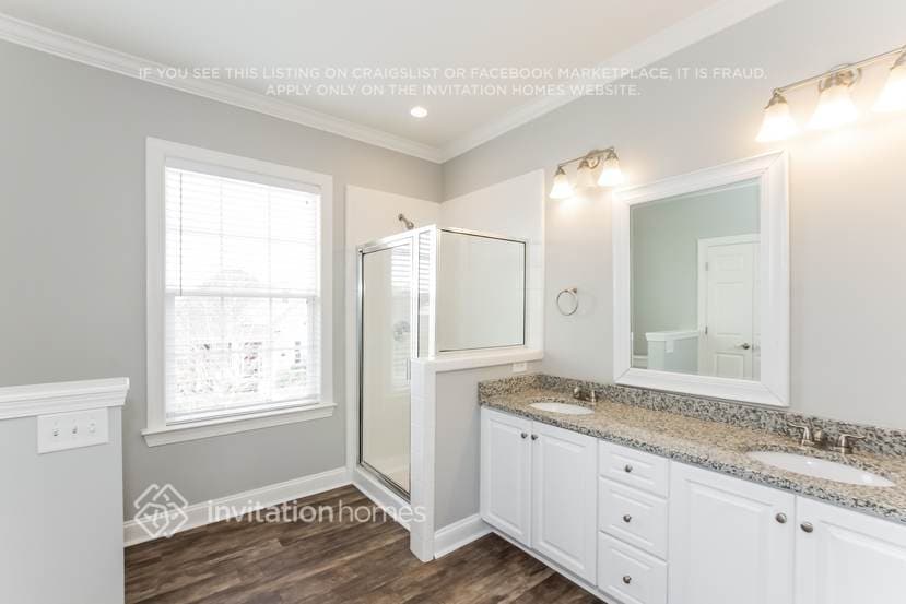 Building Photo - 3016 Ivy Brook Pl