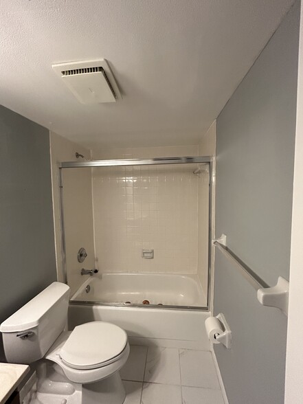 Building Photo - 2700 N Highway A1A