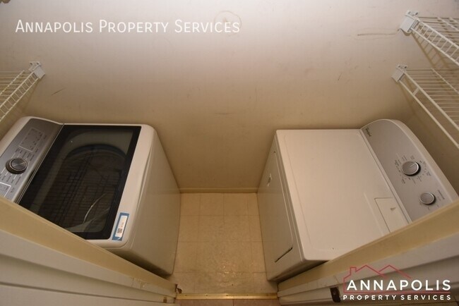 Building Photo - 418 Crane's Roost Ct