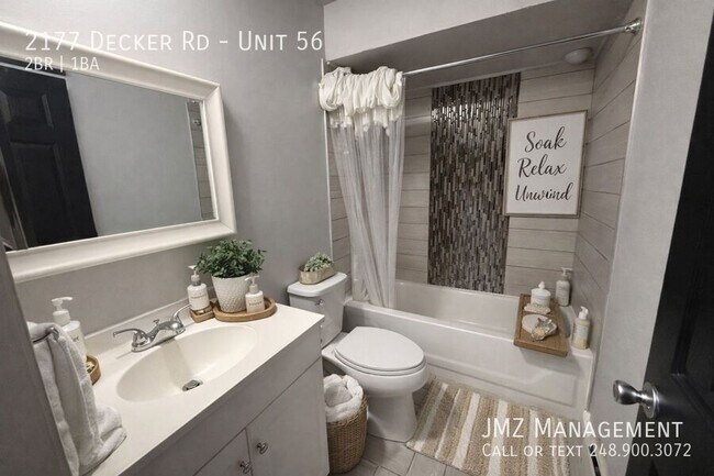 Building Photo - 2177 Decker Rd