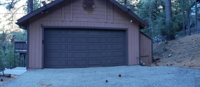 Building Photo - Move-In Ready Fully Furnished 2-Bedroom Cabin-Style Home with Views