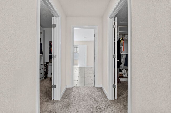 Building Photo - 14807 Winter Stay Dr