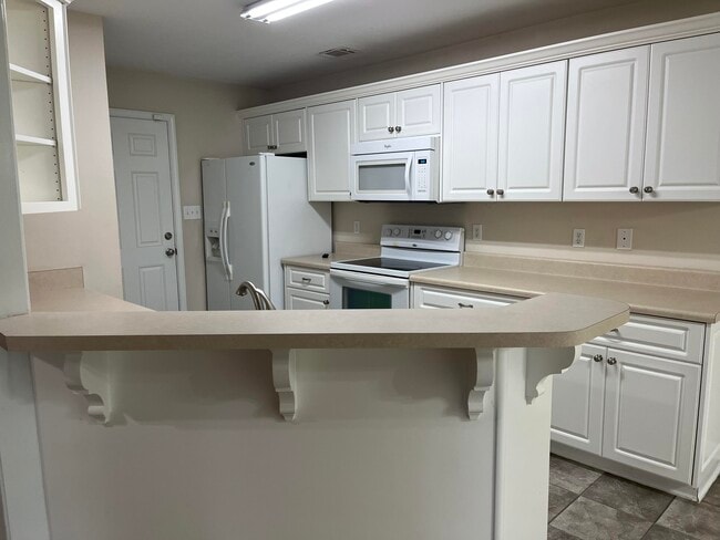 Building Photo - 707 Keyes Dr