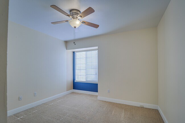 Building Photo - 2601 Ashe Rd