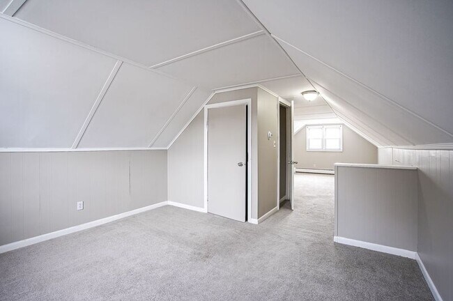 Building Photo - 27 Campbell Dr