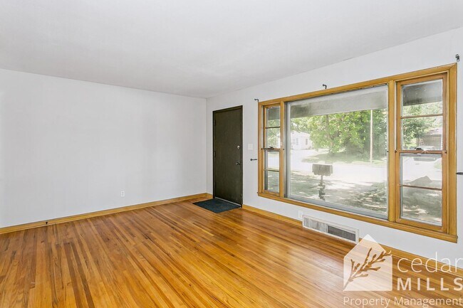 Building Photo - 3 Bedroom Home by St. Joe