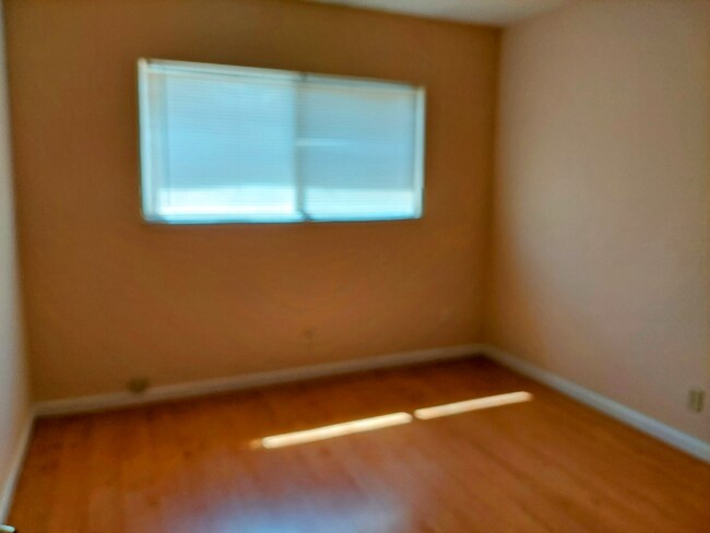 Building Photo - 1156 Ayala Dr