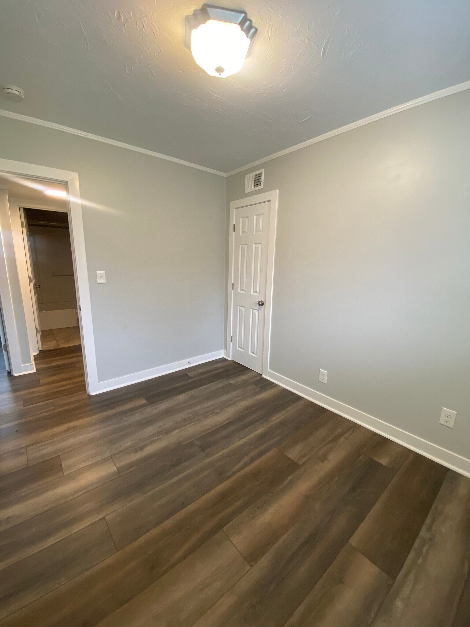 Building Photo - 1212 16th St