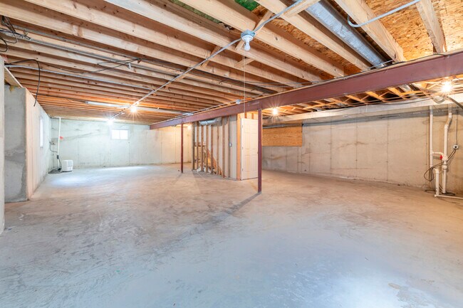 Building Photo - 12220 Peartree Way