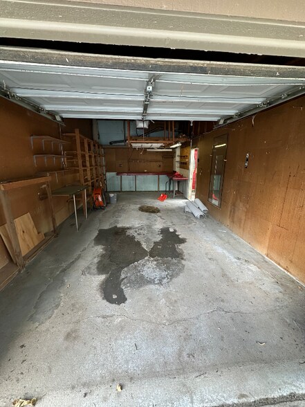 Building Photo - 9004 David Cir