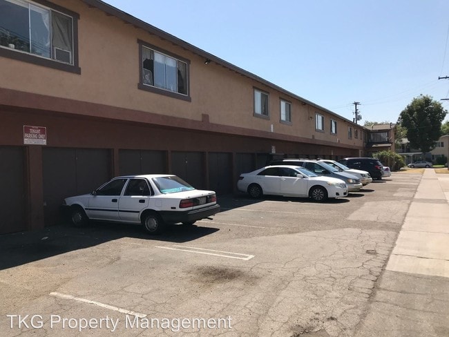Building Photo - 12862 Galway St