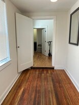 Building Photo - 1118 Garnett Pl