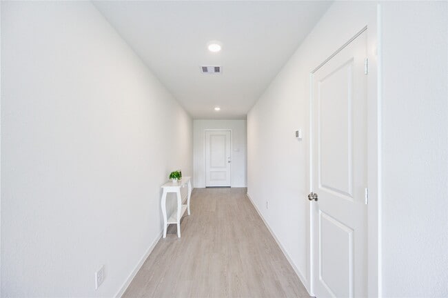 Building Photo - 10824 Red Orchid Dr