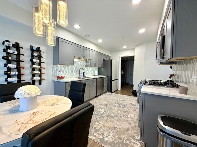 Building Photo - 2350 County Farm Ln