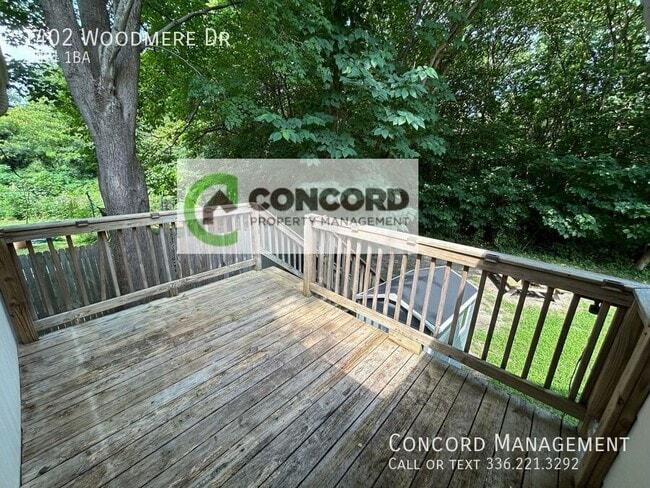 Building Photo - 1402 Woodmere Dr