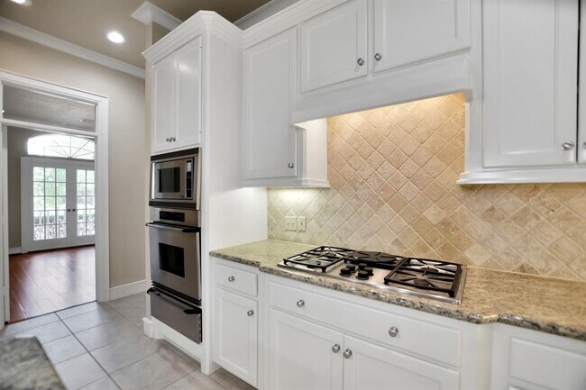 Building Photo - 6615 Butler Oaks Ct