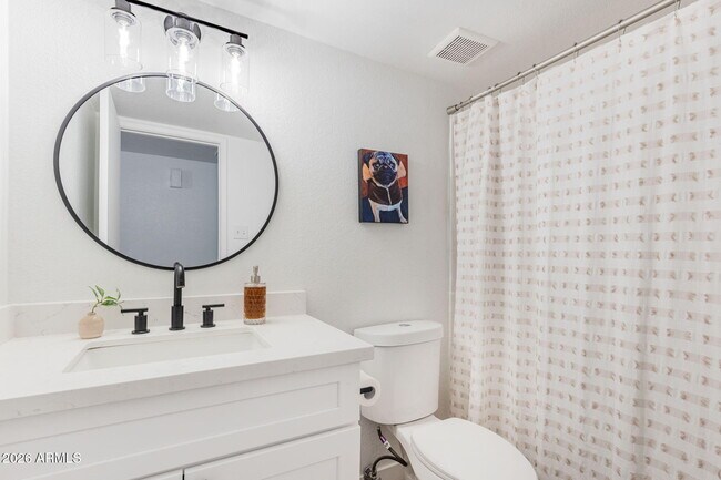 Building Photo - 2529 E Commonwealth Cir