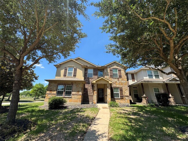 Building Photo - 8107 Gran Villa Dr