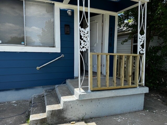 Building Photo - 2818 S Grove St