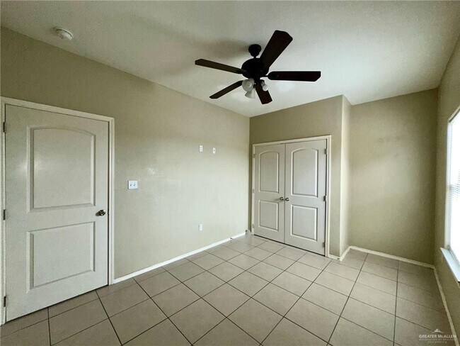 Building Photo - 17 Miroslava Ave