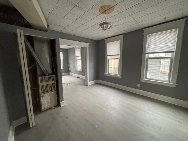 Building Photo - 3010 Warsaw St