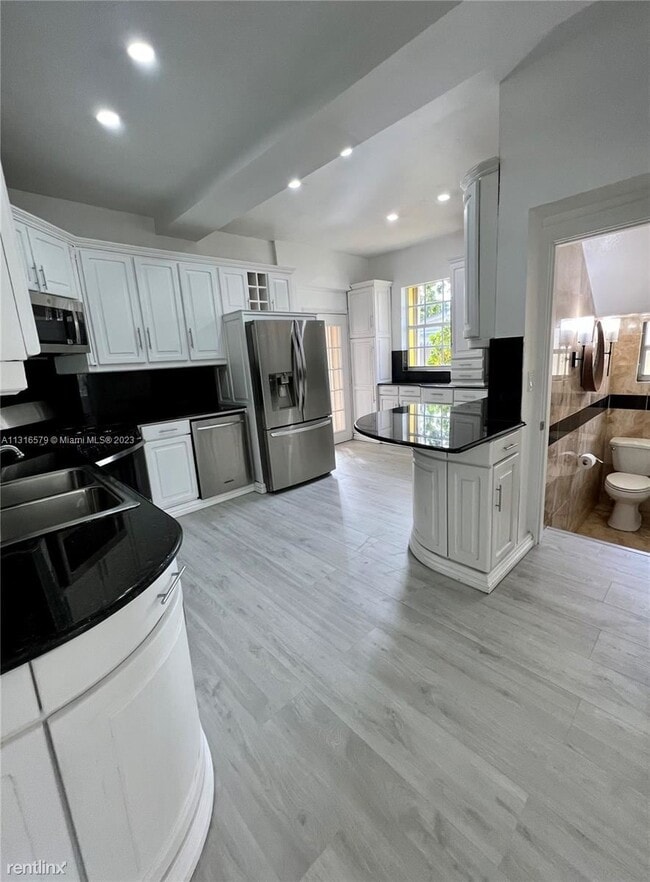 Building Photo - 3 br, 2 bath House - 1336 SW 14th St