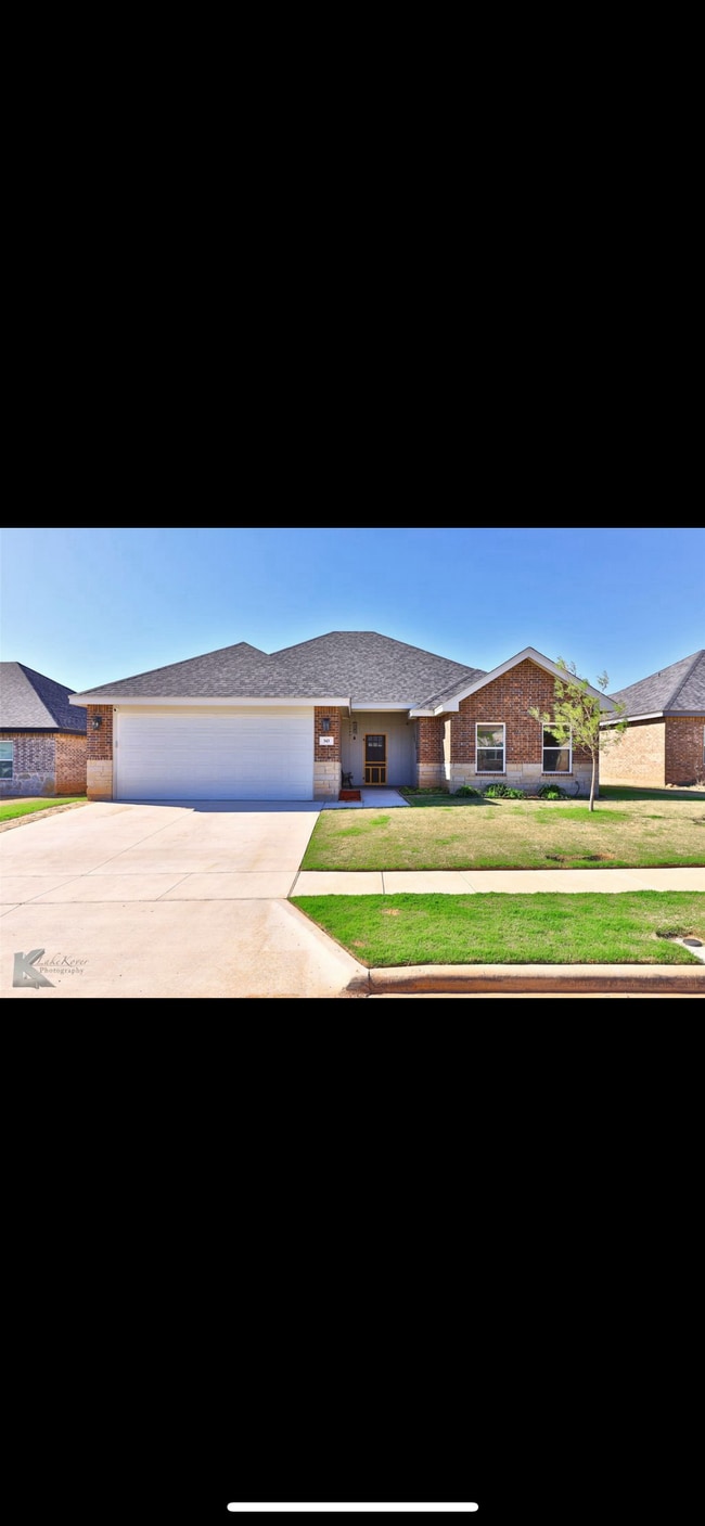 Building Photo - 343 Bella Way
