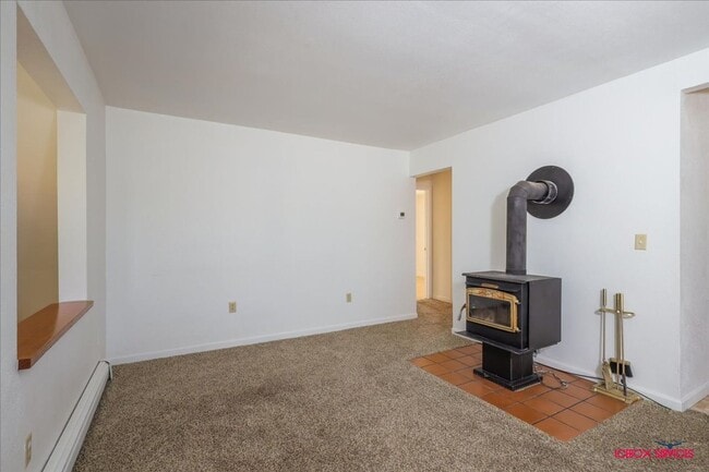 Building Photo - APPLY NOW, AND GET A $900 DISCOUNT ON YOUR...