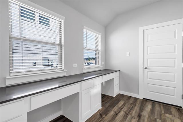 Building Photo - 502 Huntley Dr