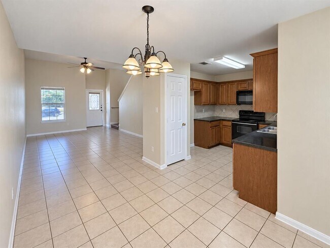 Building Photo - 1408 Bergin Ct