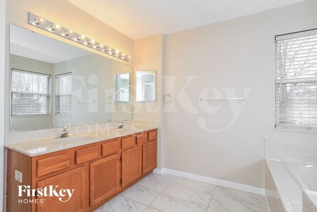 Building Photo - 4592 Eldywood Ln