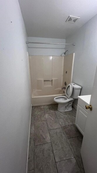Building Photo - 742 Mink Ct